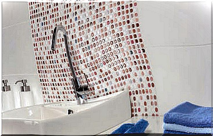 Design-bathroom-tile-mosaic