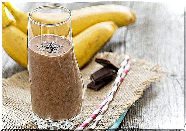 Banana and chocolate smoothie