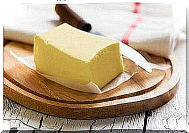 Homemade butter, easy and healthy