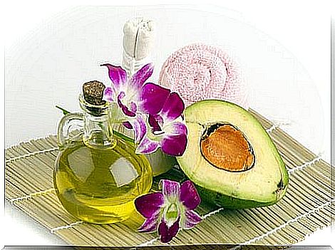 Avocado and olive oil mask