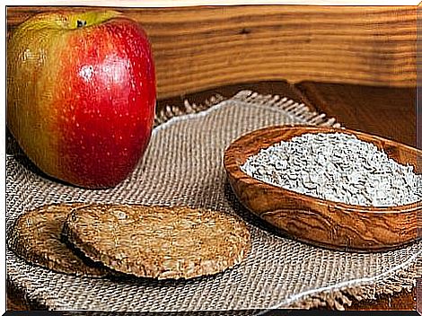 Cookies with an apple and oatmeal