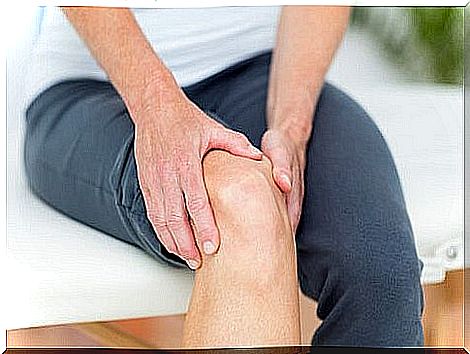 Calms joint and muscle pain