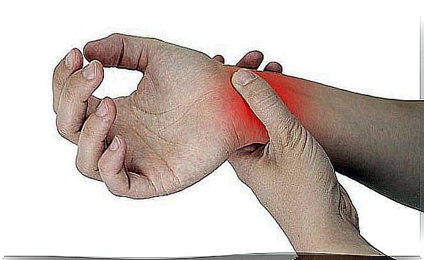 Symptoms and treatment of carpal tunnel syndrome